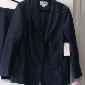 Rare Vintage Johnathan Logan Pant Suit Sz 18